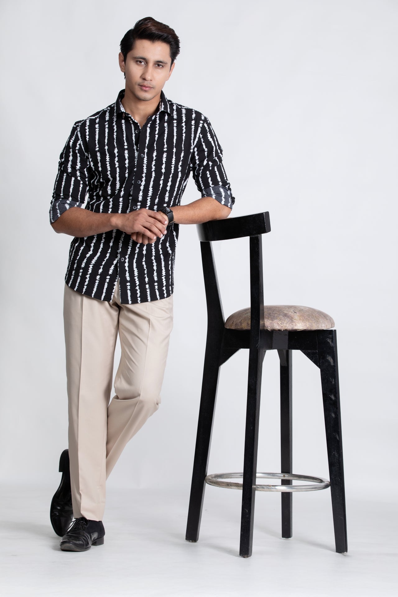 Black and White Linear Print Textured Shirt