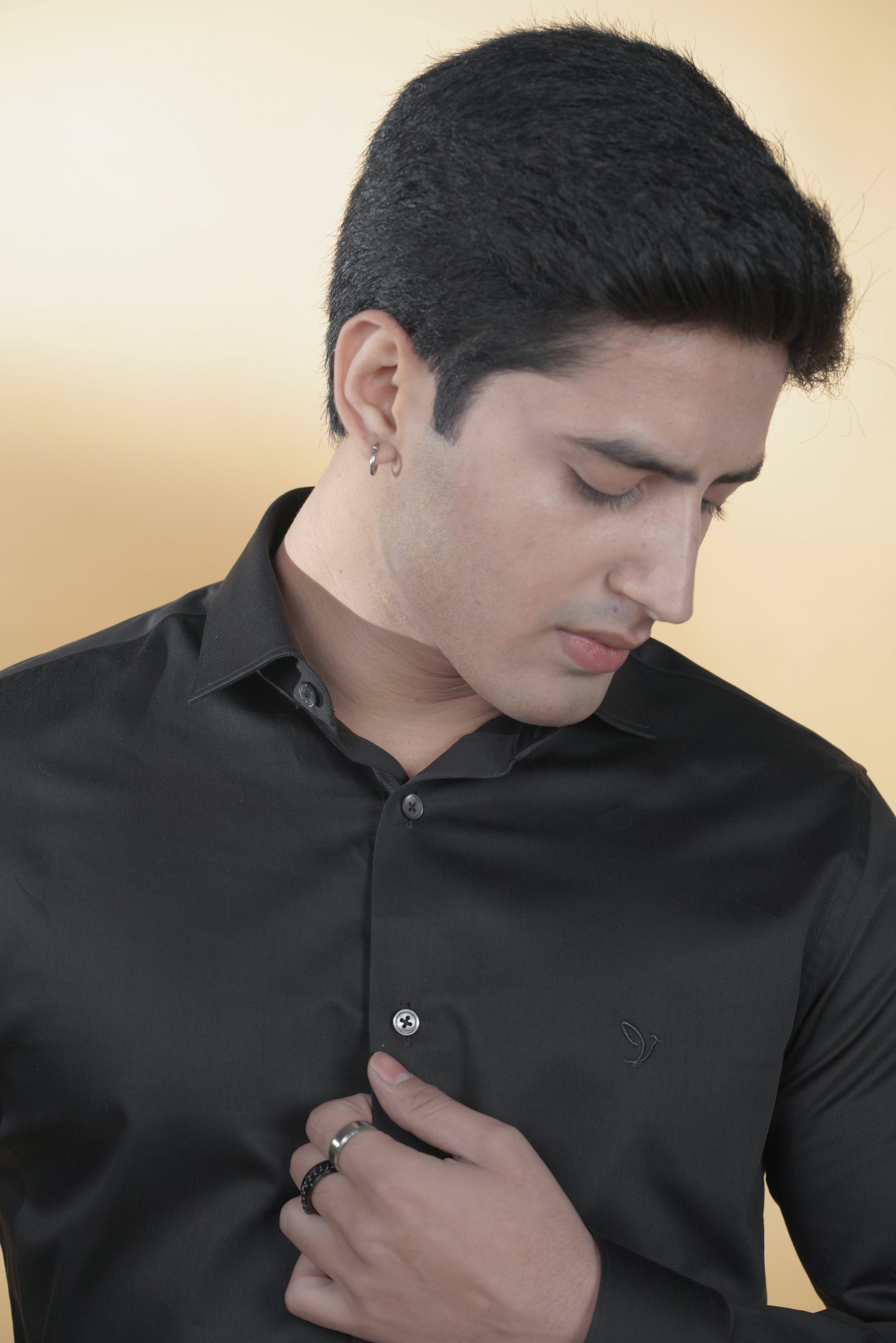 Black Classic Shirt in Luxury Cotton