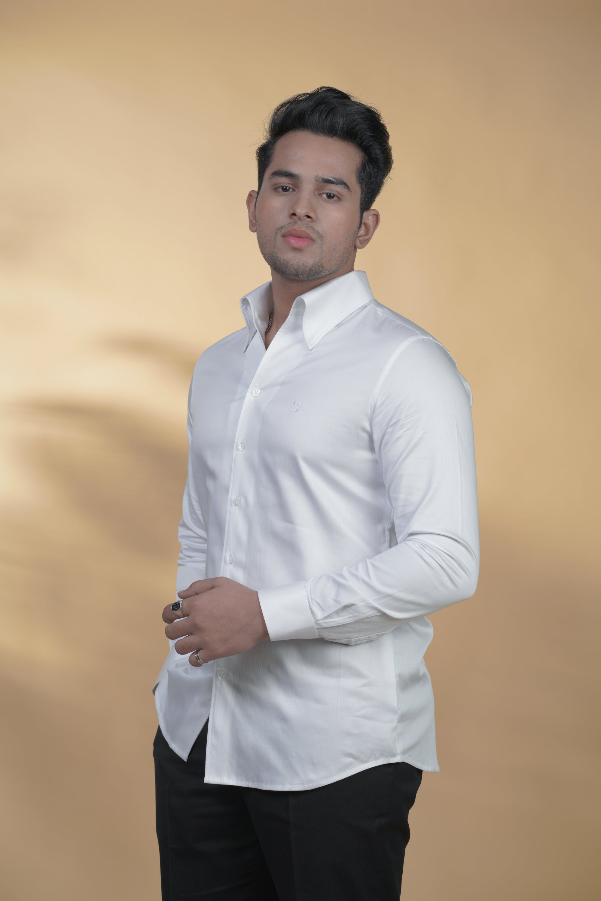 One-Piece Collar White Classic Shirt in Luxury Cotton