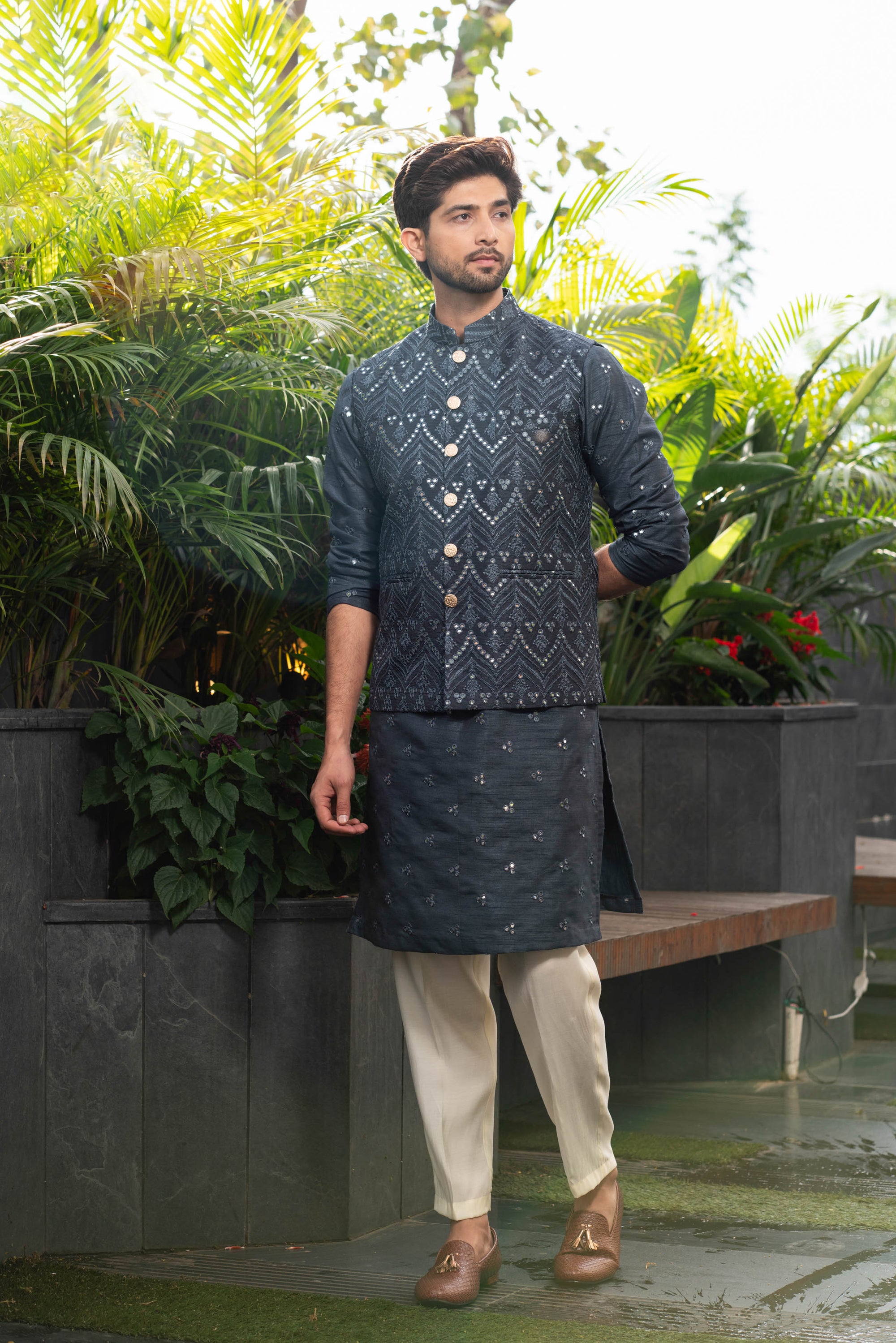 Grey Silk Bundi Jacket With mirror work
