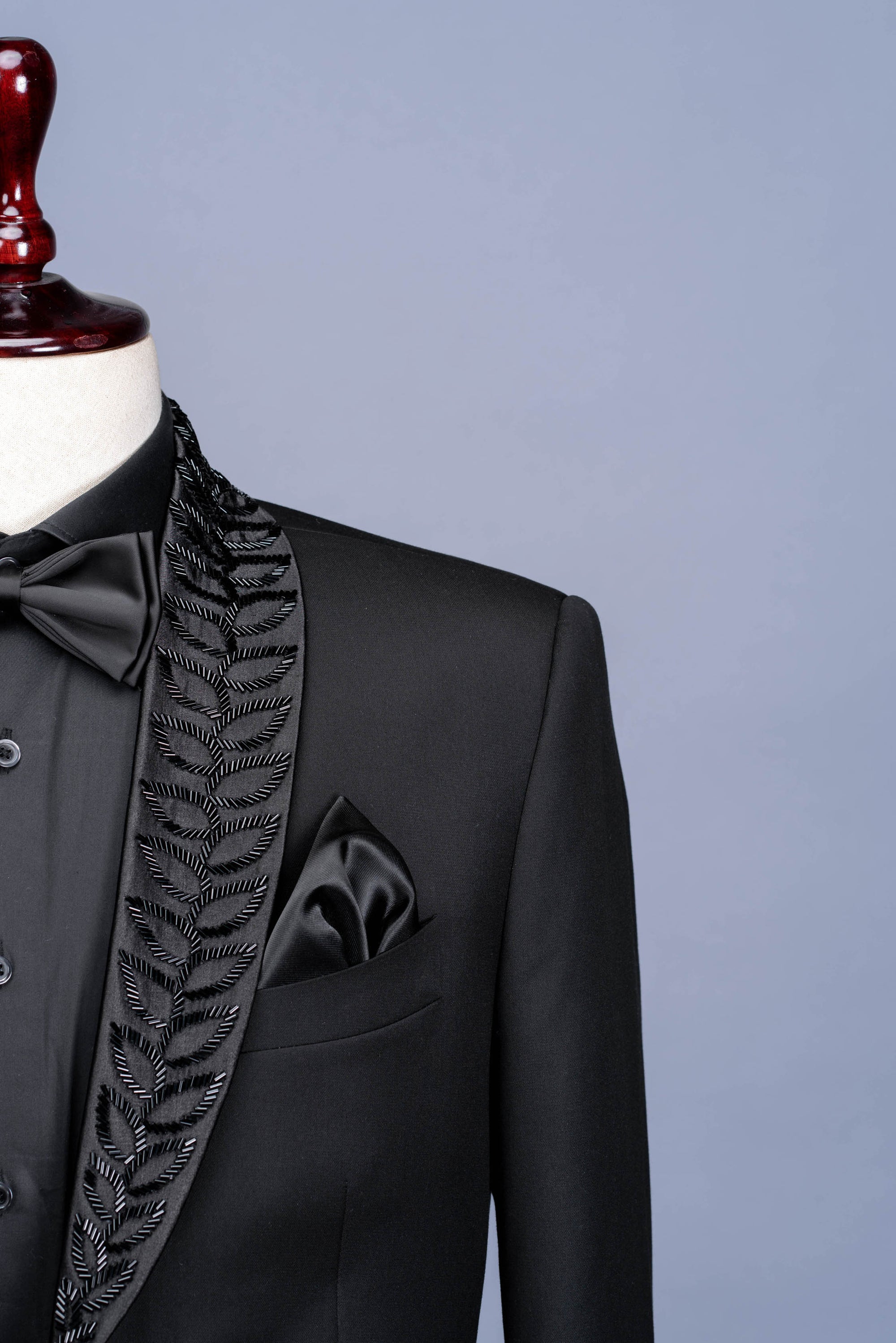 Floral Embroidery Tuxedo Suit