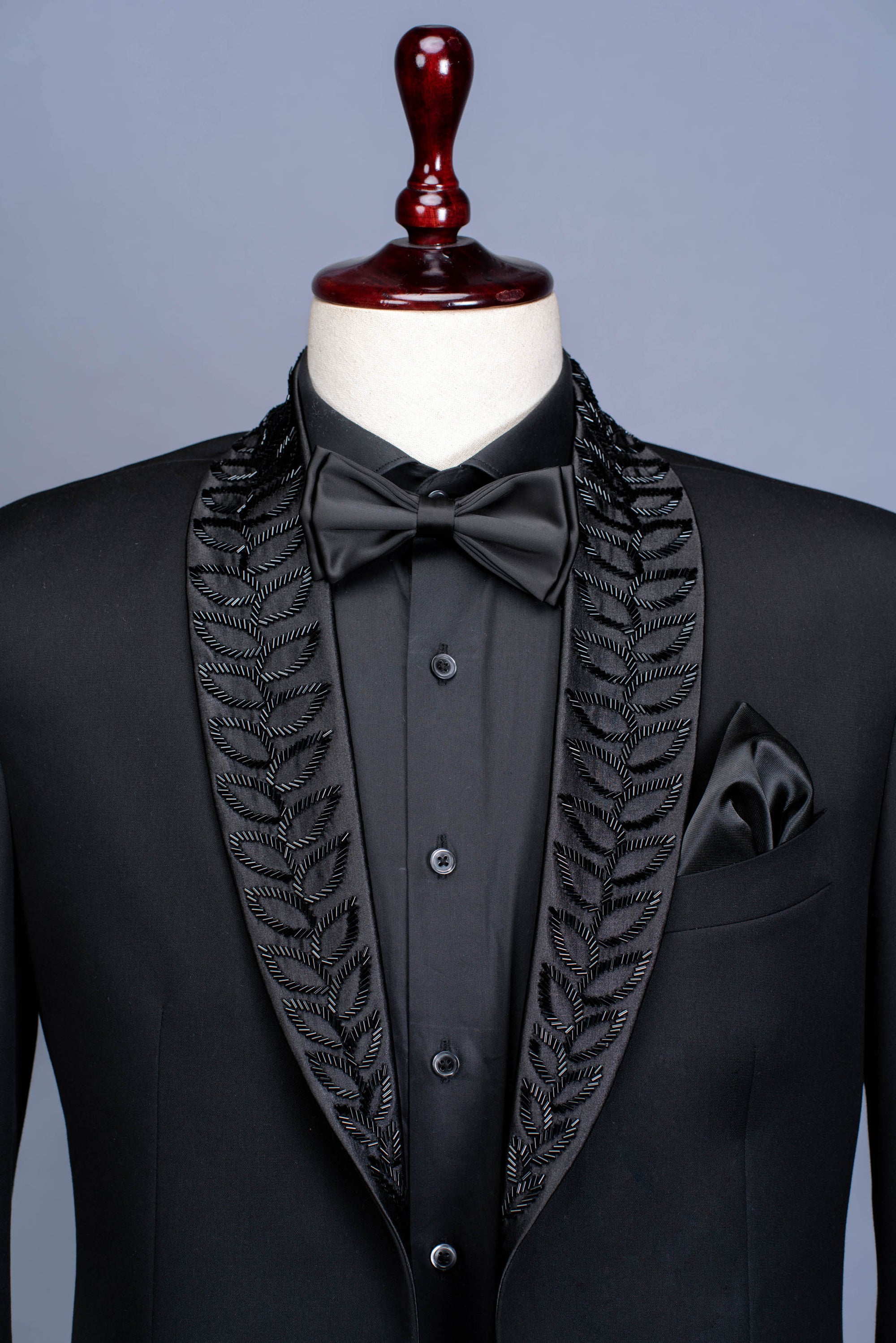 Floral Embroidery Tuxedo Suit