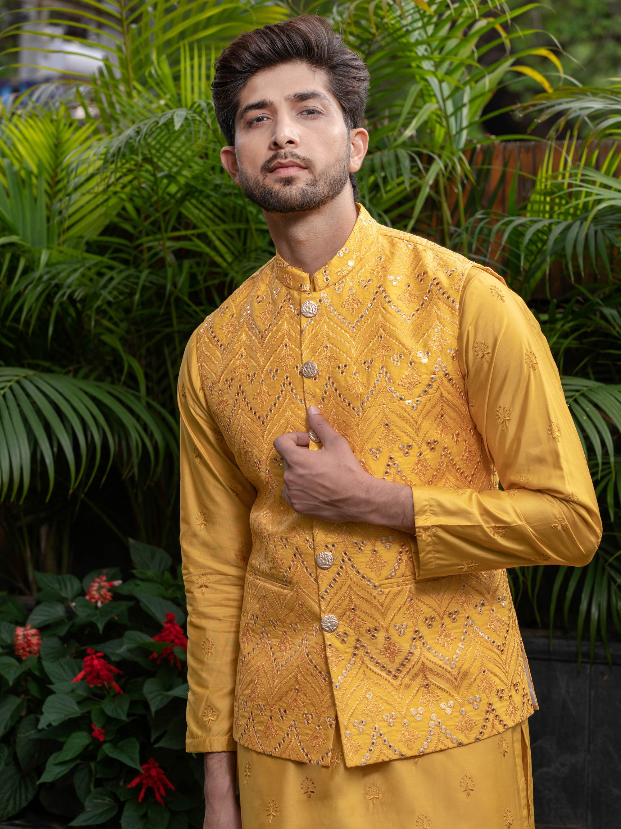 Yellow Silk Bundi Jacket With mirror work