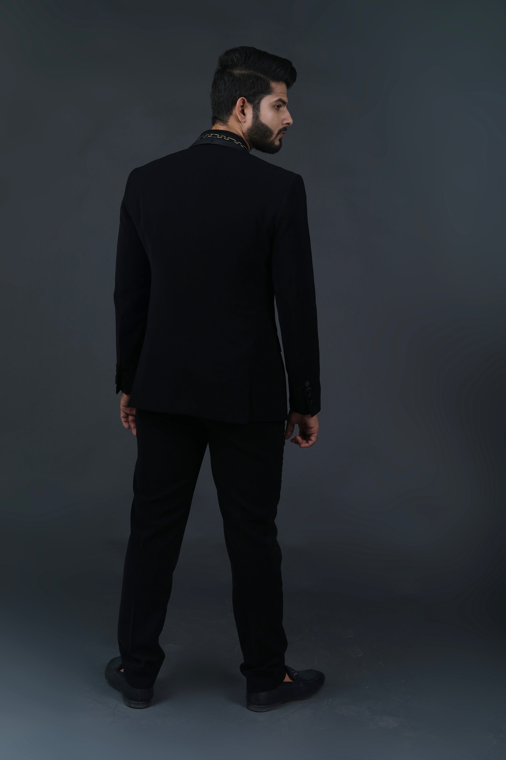 Concept Chain Black Tuxedo Suit